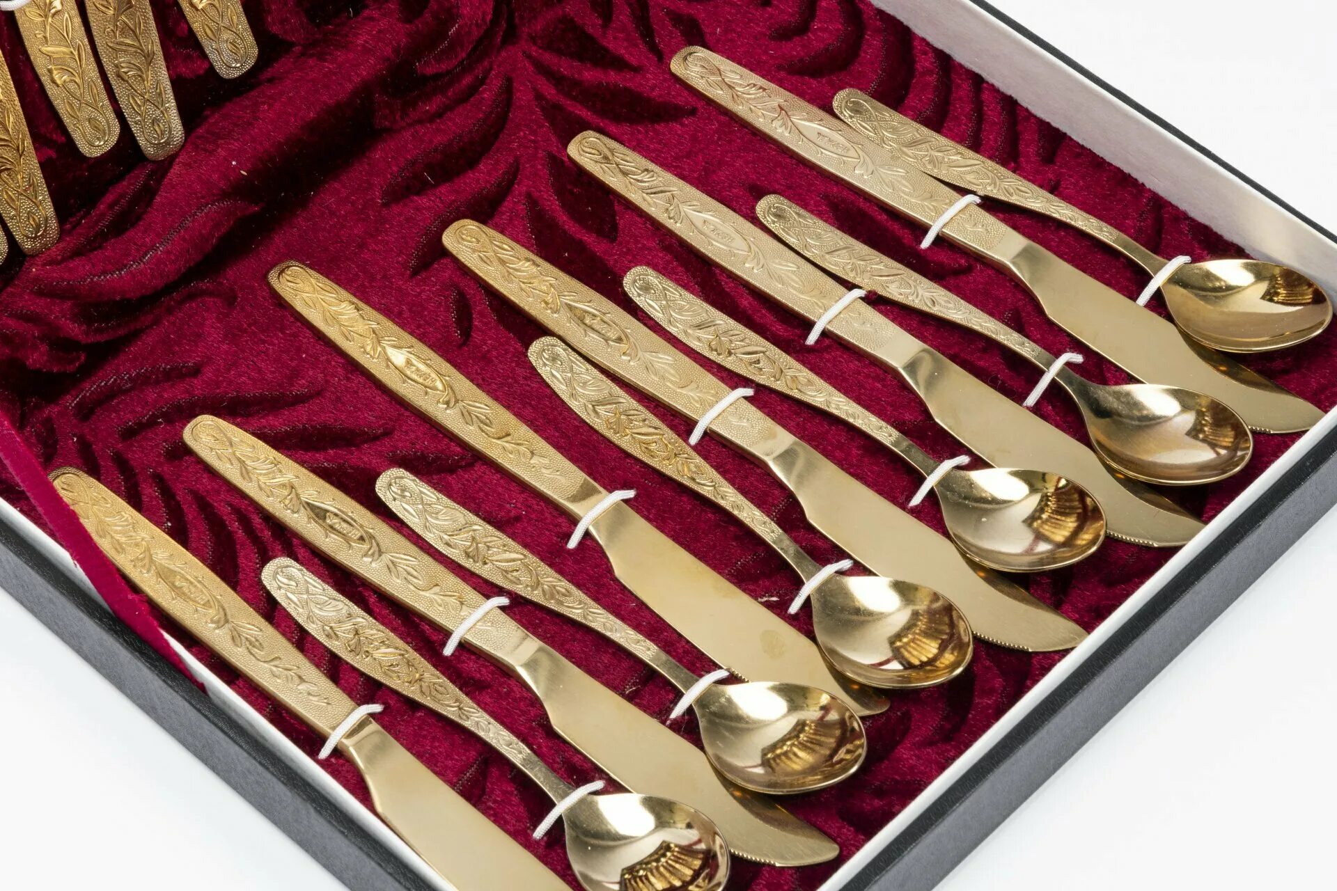 амефа столовые приборы. в дерев. столовые приборы б у. столовый набор на 6 персон кубачи. столовые приборы б у.