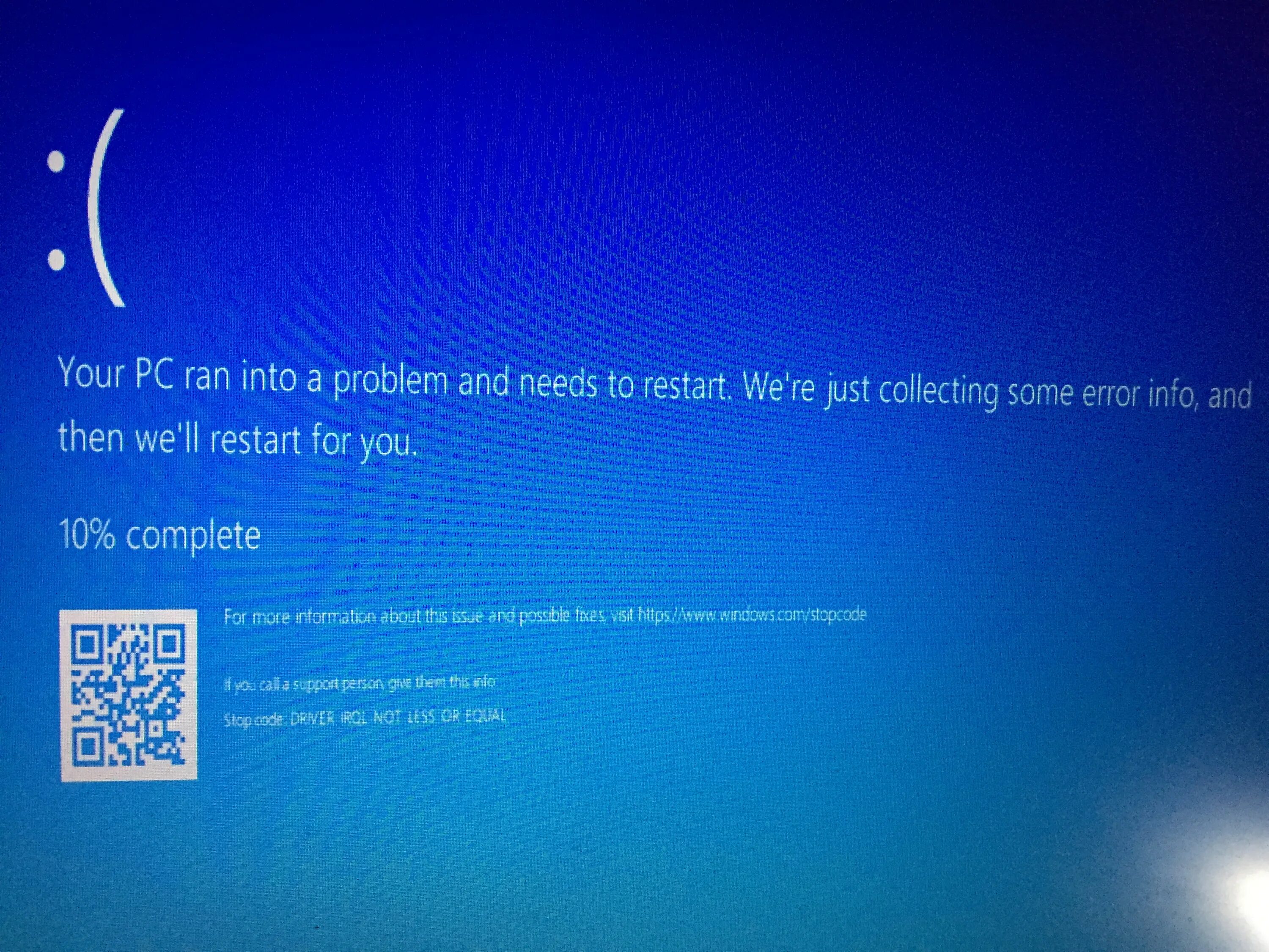 На вашем ПК возникла проблема. Синий экран смерти. Синий экран Windows. Синий экран смерти Windows 10.