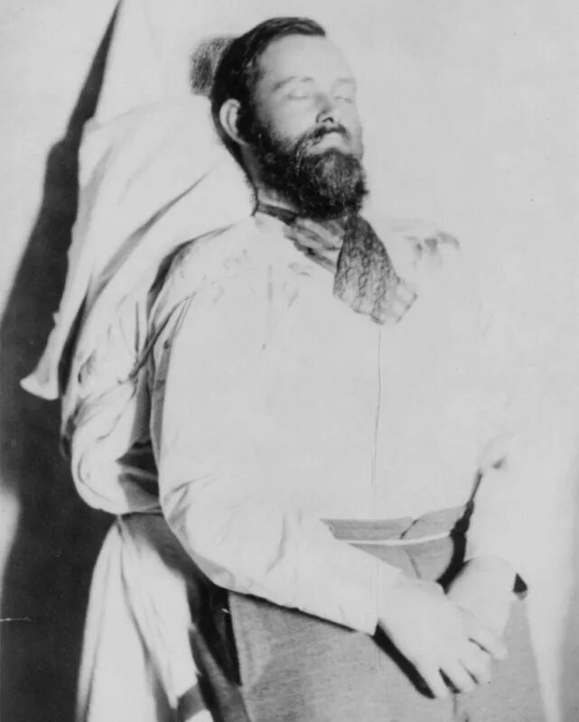 Величайший бандит в истории манга. Аль капоне сша 1920. Джесси джеймс посмертное фото. Величайший бандит в истории. Величайший бандит в истории.