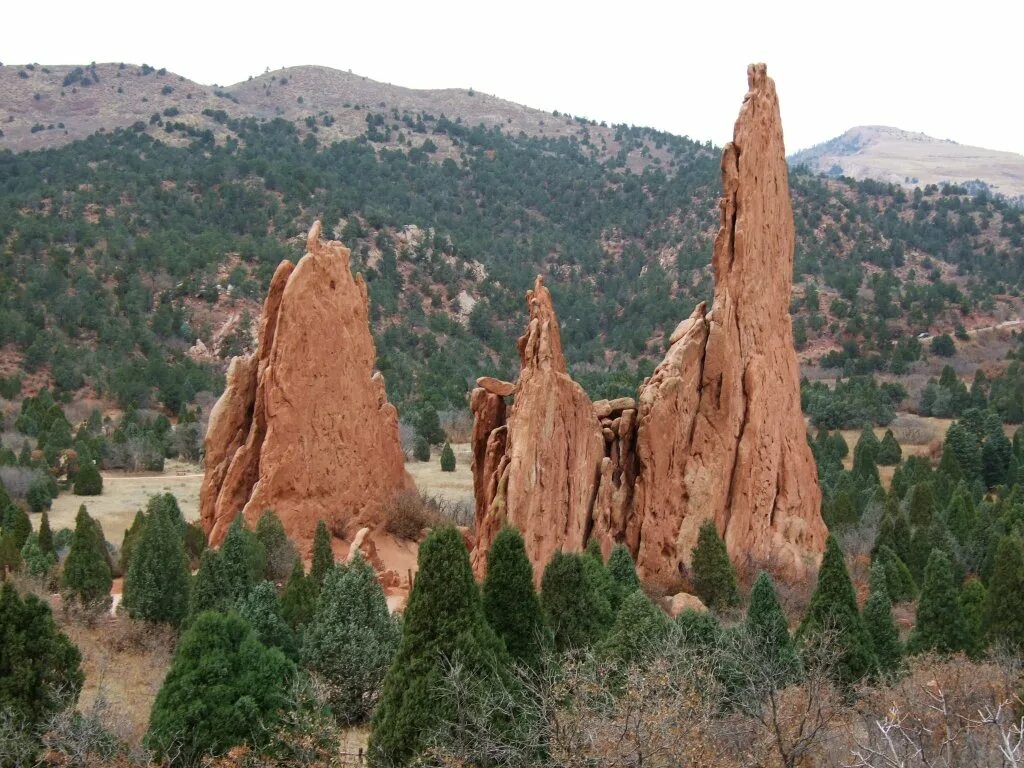 Long pointed. Pointed rock..