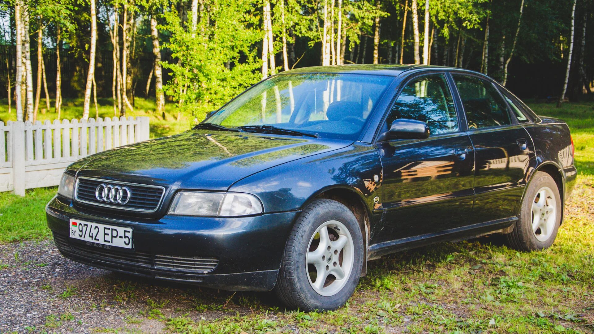 Купить ауди а6 с пробегом в россии. Ауди а4 1995 1.8. Audi a4 b5 1995. Ауди а4 1995. Ауди а4 1.6 1995.