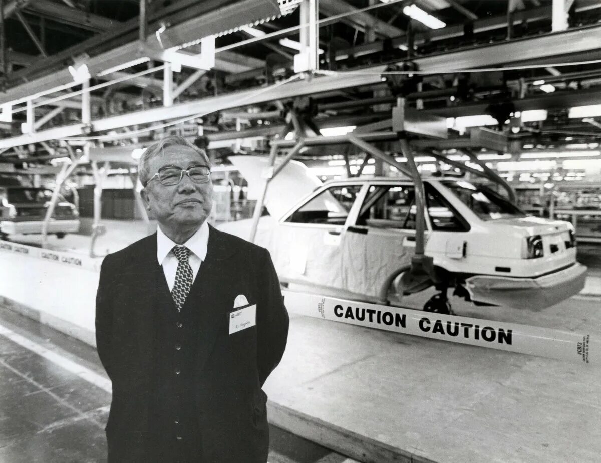 Эйдзи Тойода. Сакити Тоёда. Toyota Motor co 1937 завод. Сакити Тойода основатель Тойота.