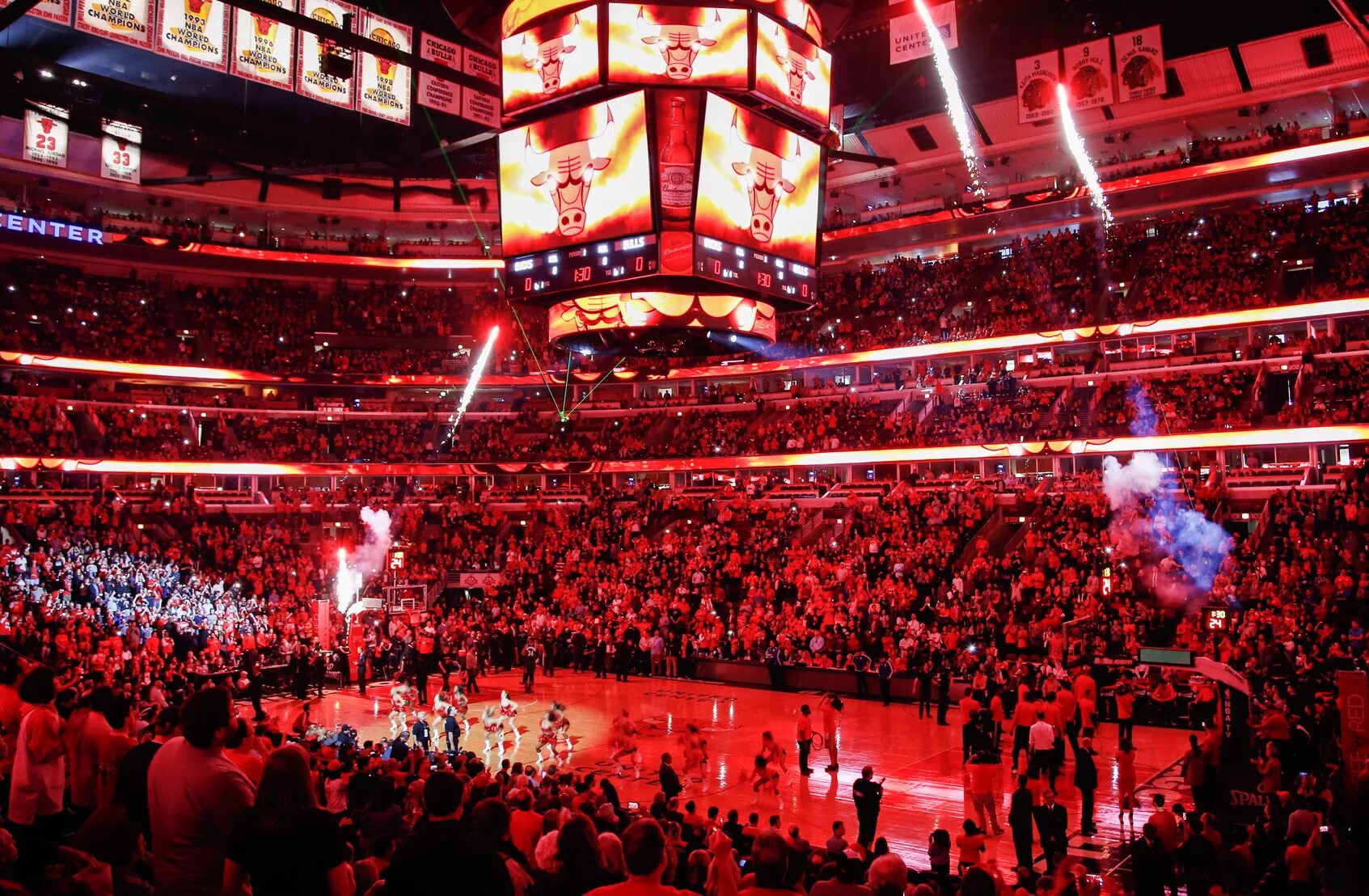 Юнайтед центр арена. Арена нба. Arena bulls. Юнайтед центр чикаго вместимость. Chicago bulls стадион баскетбольный.