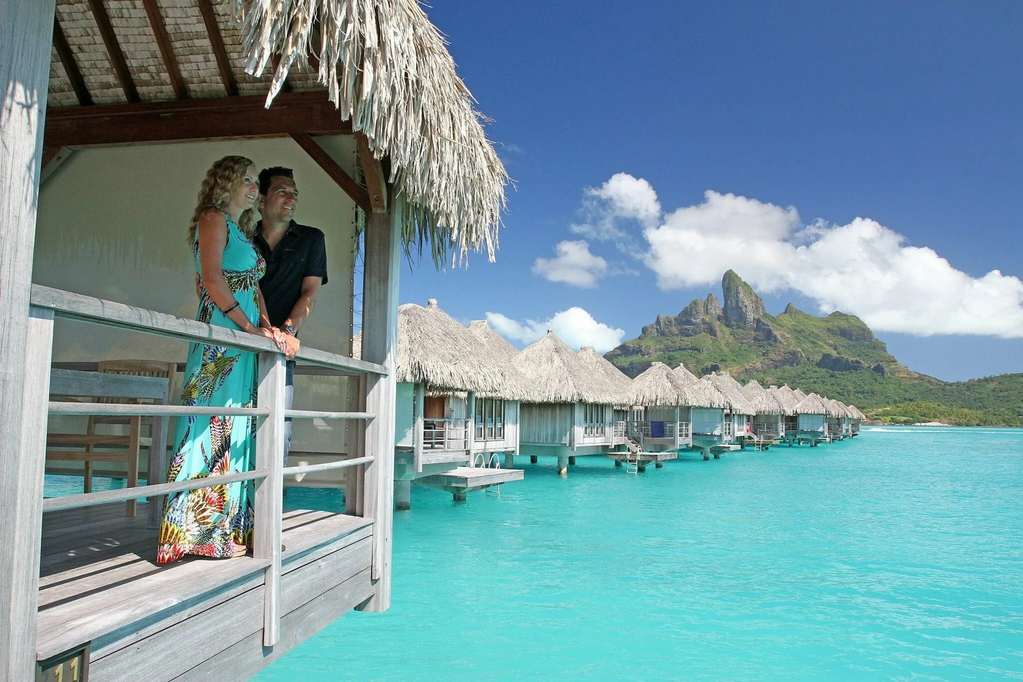 Бора бора информация. Остров бора-бора (bora-bora). бора-бора bora-bora французская полинезия. boro boro остров. бора бора голубая лагуна.