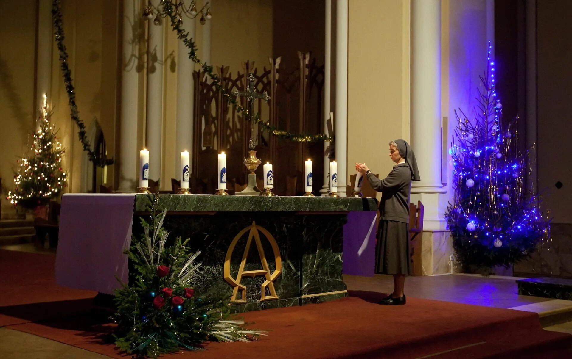 Католическая рождественская месса. Лютеранство рождество. Месса в католической церкви. Рождество у католиков 2024. Рождественское богослужение в католической церкви.