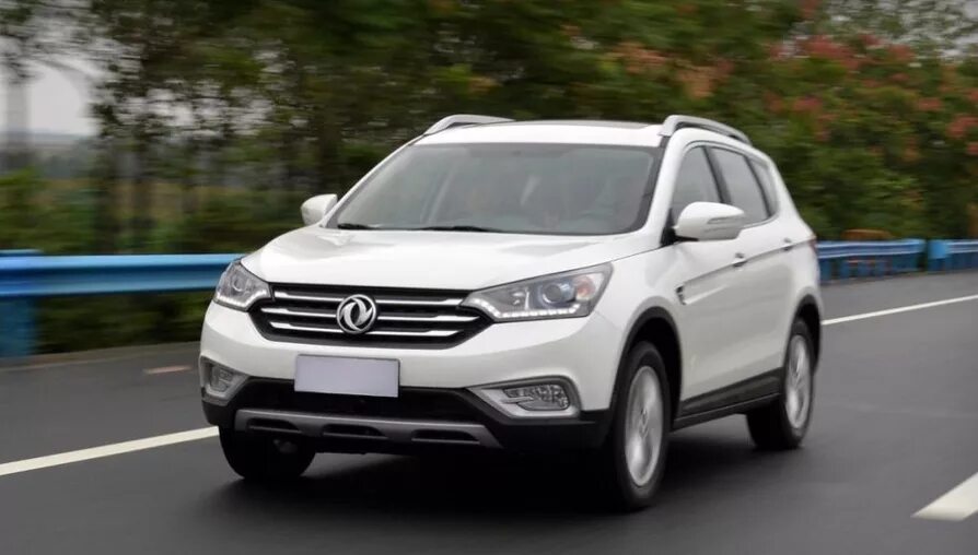 Донг фенг кроссовер. Кроссовер dongfeng ax7. донг фенг ax7 2013. донг фенг 7. донг фенг ax7 2016.
