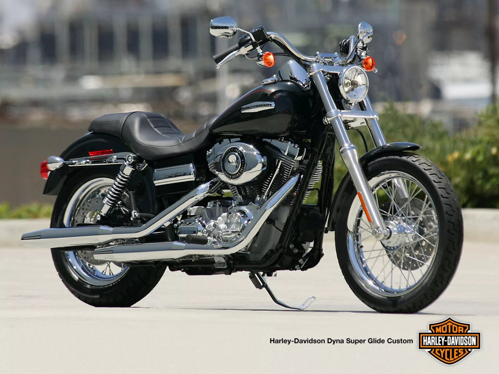 Harley davidson новый. Харлей дэвидсон мотоциклы. Мотоциклы в москве харлей. Харли девис. Harley davidson 2005.