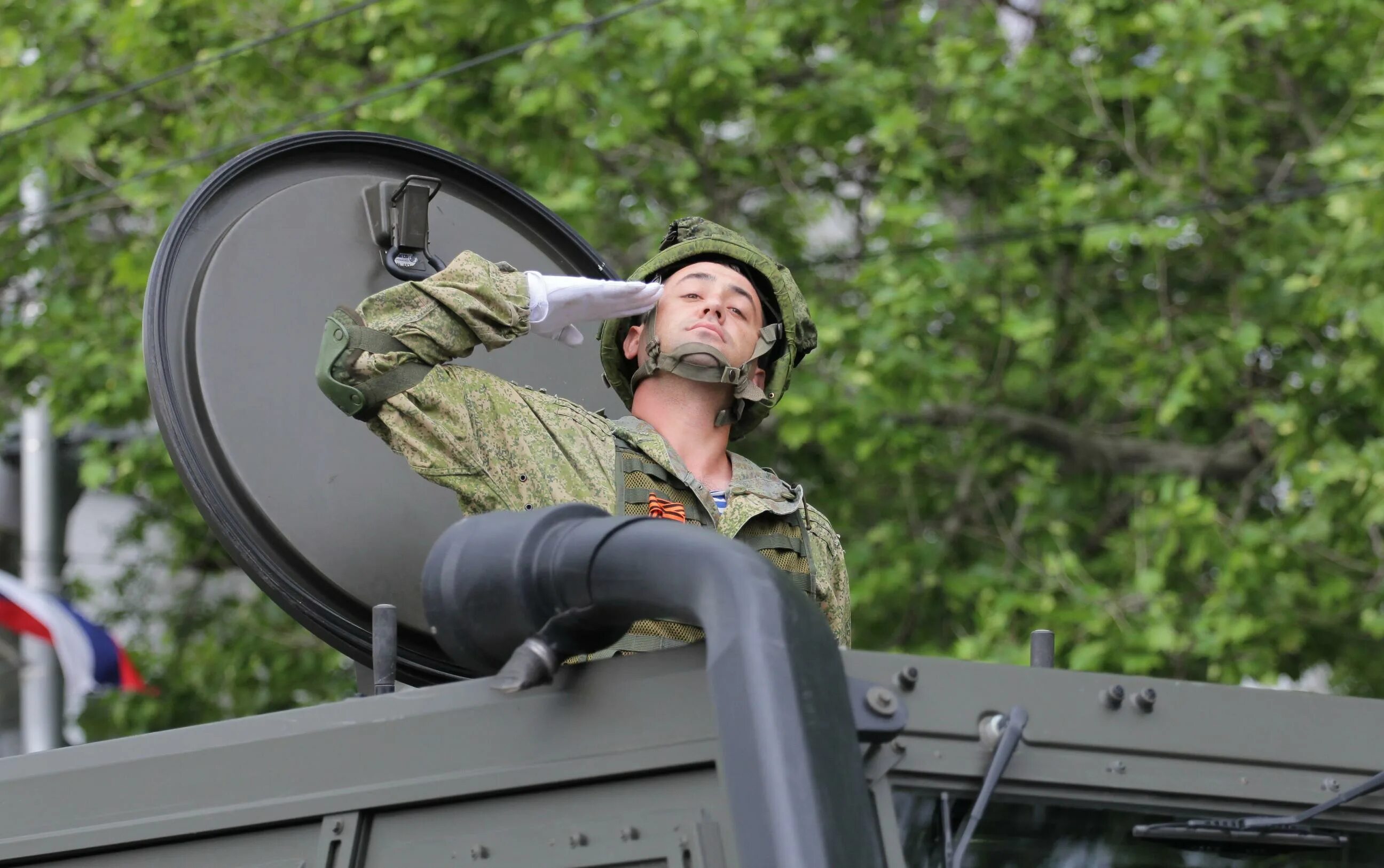 Военные контрактники. Военный Связист. Военный стрелок. Военная мобилизация.