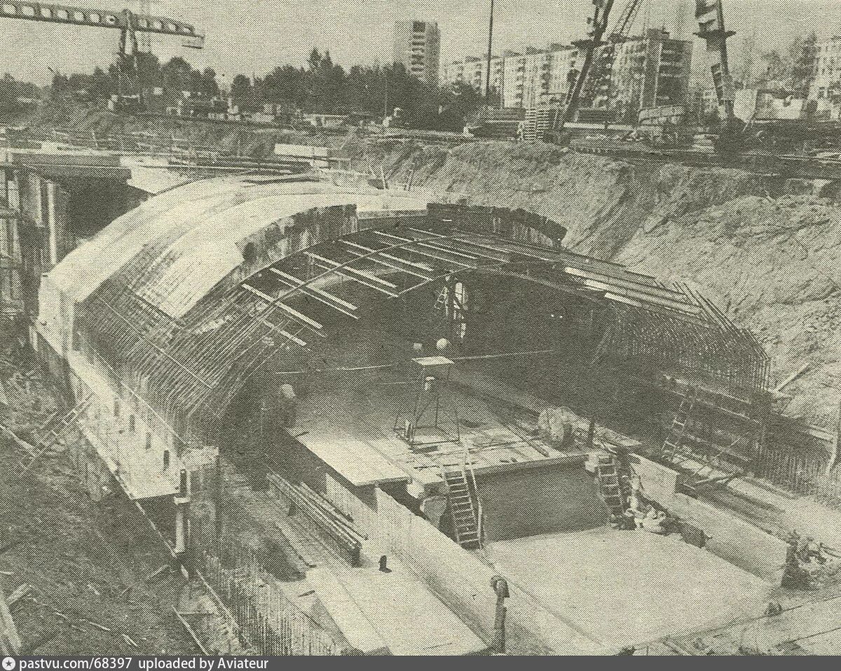 Стройка метро в москве 1935. Стройка московского метрополитена 1935. Строительство в москве метро ( 1-я линия - в 1935 году). Станция метро троицк троицкая линия. Стройка московского метрополитена 1935.