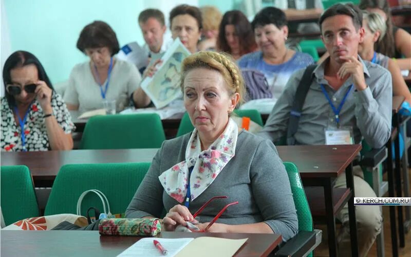 На конференцию приехали 7 из сербии. Сербия и косово 2022. Спецназ косово. Сербский спецназ в косово 1999. Косовский спецназ rosu.