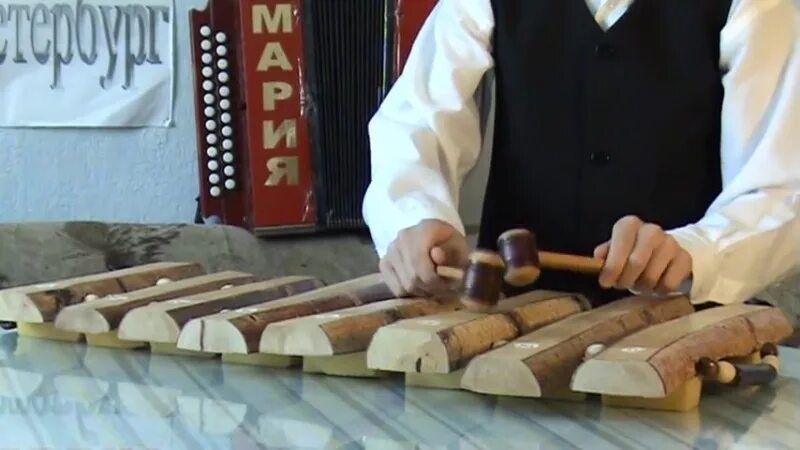 Ударный инструмент дрова. Русские народные музыкальные инструменты дрова. Народный музыкальный инструмент дрова.