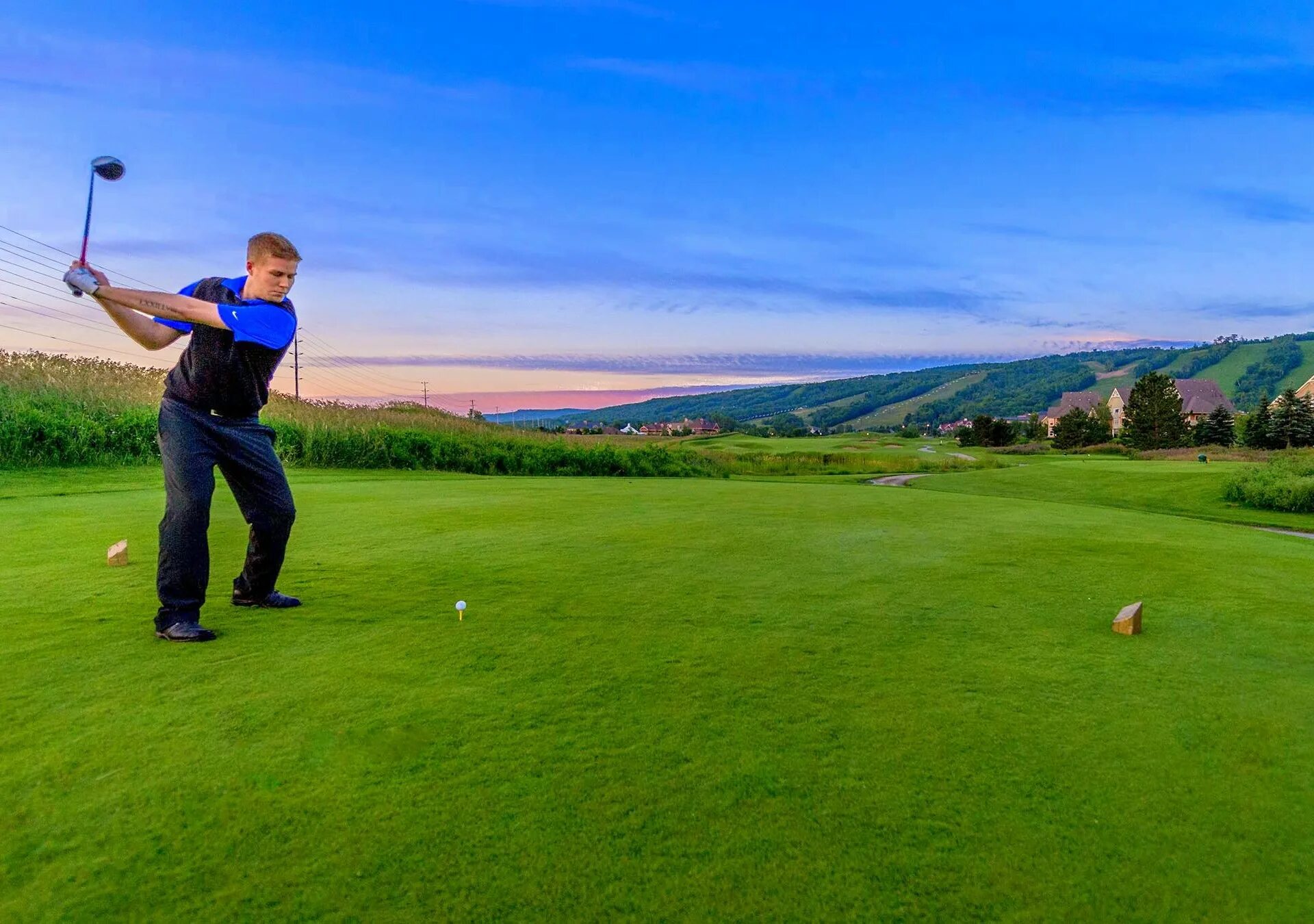 Гольф гуру. Монтерра х. Гольф гуру. Play golf. Джагги васудев фото.