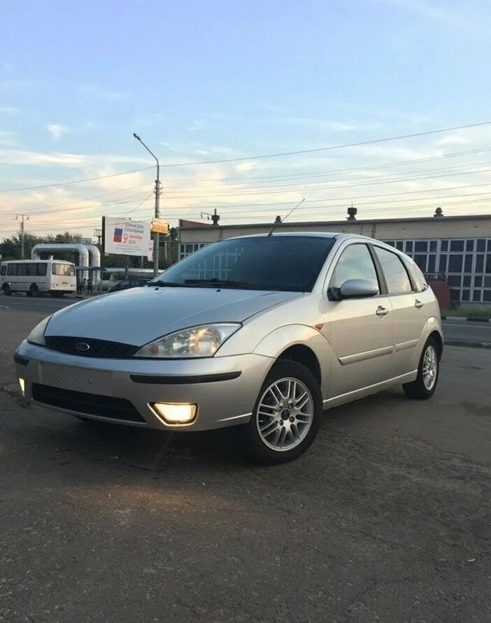 Купить форд в ростовской области. Ford Focus 1.6 МТ, 2004. Форд фокус 1.8 МТ. Ford Focus 1 Рестайлинг. Форд фокус 1 1.8 2003.