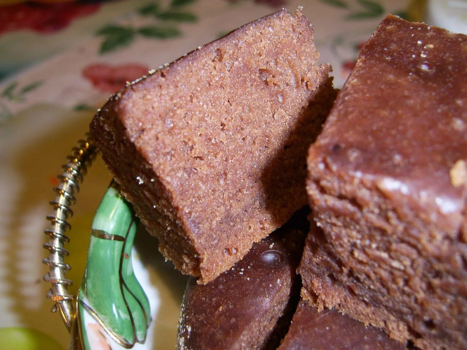 Домашняя коврижка. Коврижка монастырская. епископская коврижка. пирожное коврижка. коврижка постная.