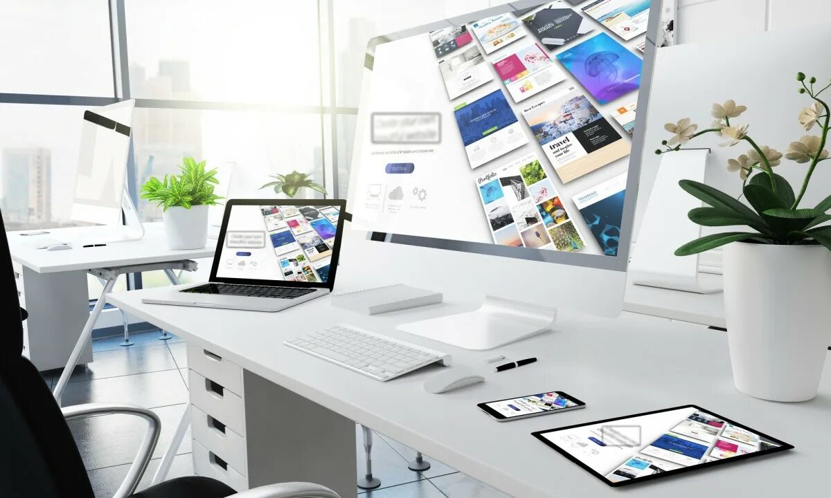 Web devices. Электронный дизайн. макет рабочего стола. beautiful office of web design studio. офис quick net telecom.