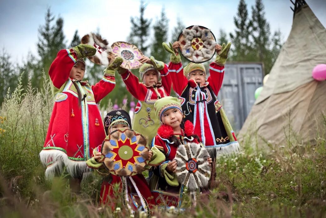 Эвенки Красноярского края традиции. Красноярский край эвенки народы севера. Фестиваль Сэвэки легенды севера. Фестиваль северных народов эвенков Красноярск. Народы проживающие в ленинградской области