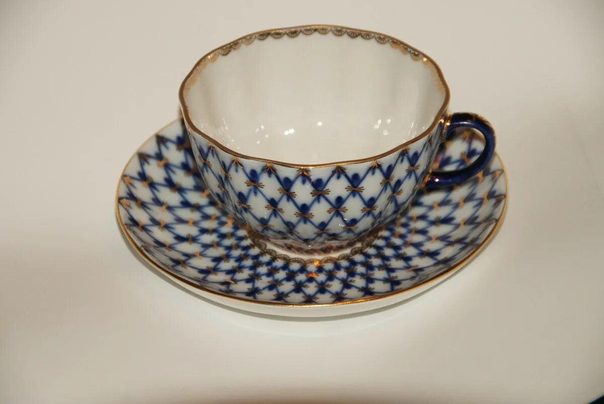 ифз фарфор кофейная пара. костяной фарфор питерский императорский завод. фарфоровая чашка лфз.