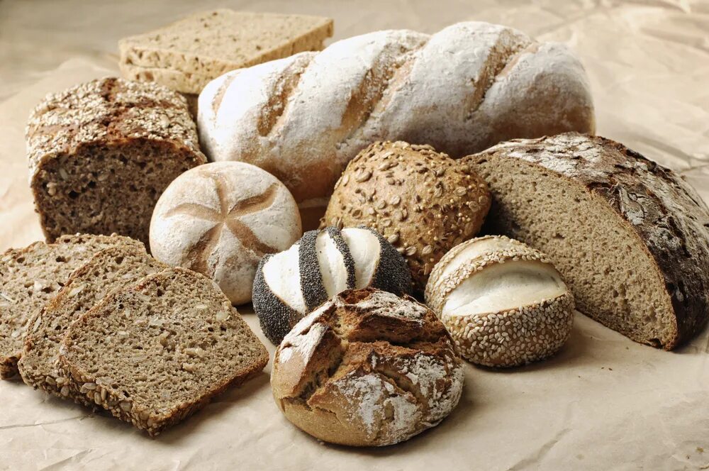 Разные сорта хлеба. Хлеб разный. Диетические булочные изделия это. Диетические хлебобулочные изделия.