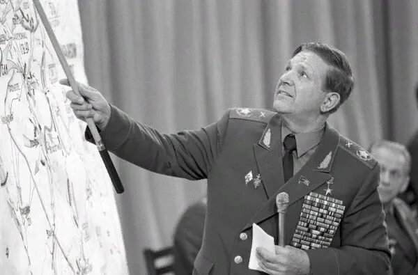 Маршала толубко. Портрет маршала толубко. Толубко главком ракетных войск. Главный маршал артиллерии толубко. Маршала толубко.