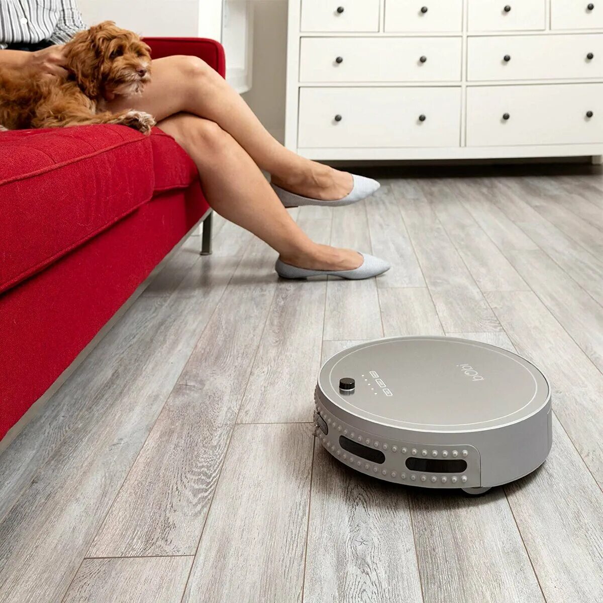 Бывает робот пылесос. Робот пылесос Vacuum Cleaner. Робот пылесос Robotic Vacuum Cleaner моющий. Робот пылесос с Алисой. Диван для робота пылесоса.