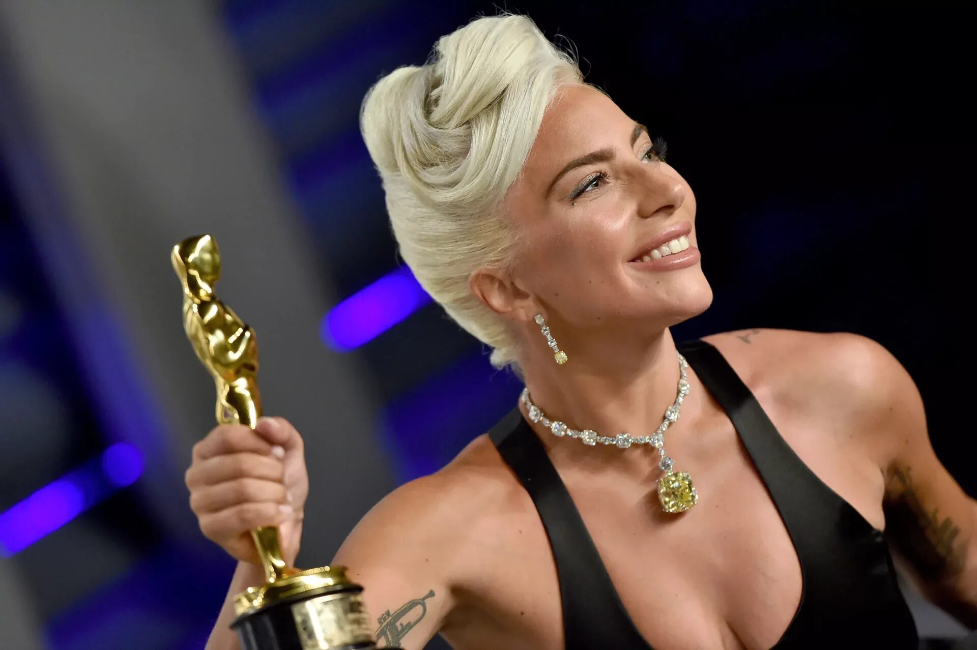 Гага оскар. Lady Gaga 2021 Оскар. Леди Гага Оскар 2022. Леди Гага Оскар 2019. Леди Гага Оскар 2023.