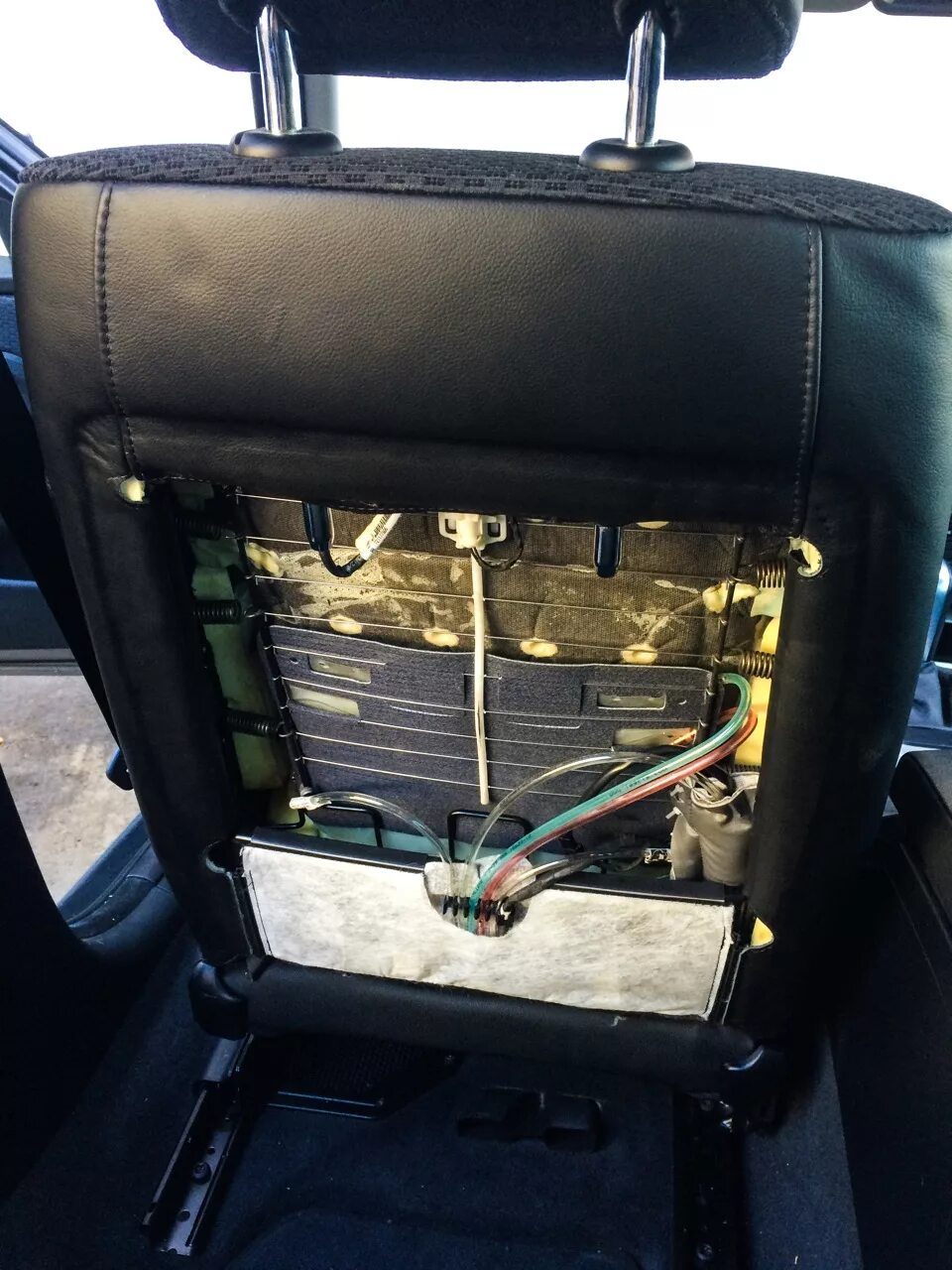 Подогрев замка автомобиля. Почему отключается подогрев сидений. Шевроле круз 2012 подогрев сидений. Почему отключается подогрев сидений. Opel astra j подогрев сидений.