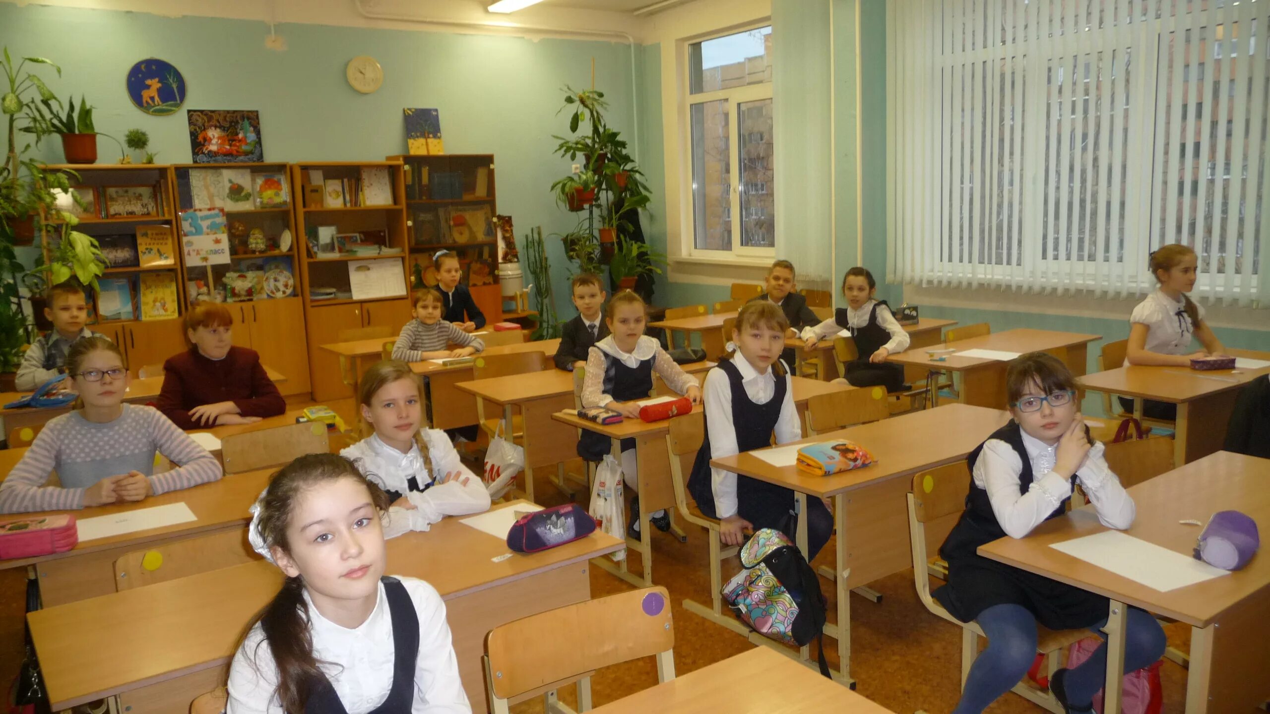 Ижморская средняя общеобразовательная школа 1. В 4 классе 21 ученик. Владикавказе начальная школа. В 4 классе 21 ученик. Контрольная в школе.