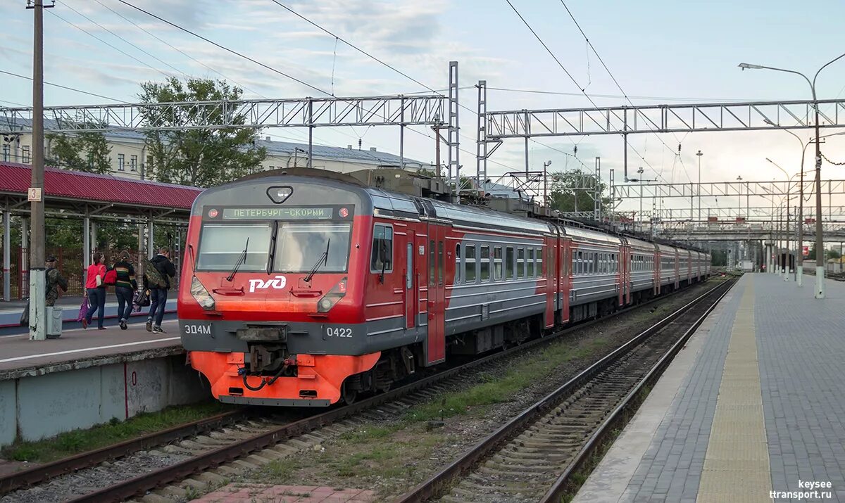 Туту электрички выборг. Эд4м 0422 две столицы. Эд4м Финляндский вокзал. Эд4м Выборг. Электрички Выборг вокзал.