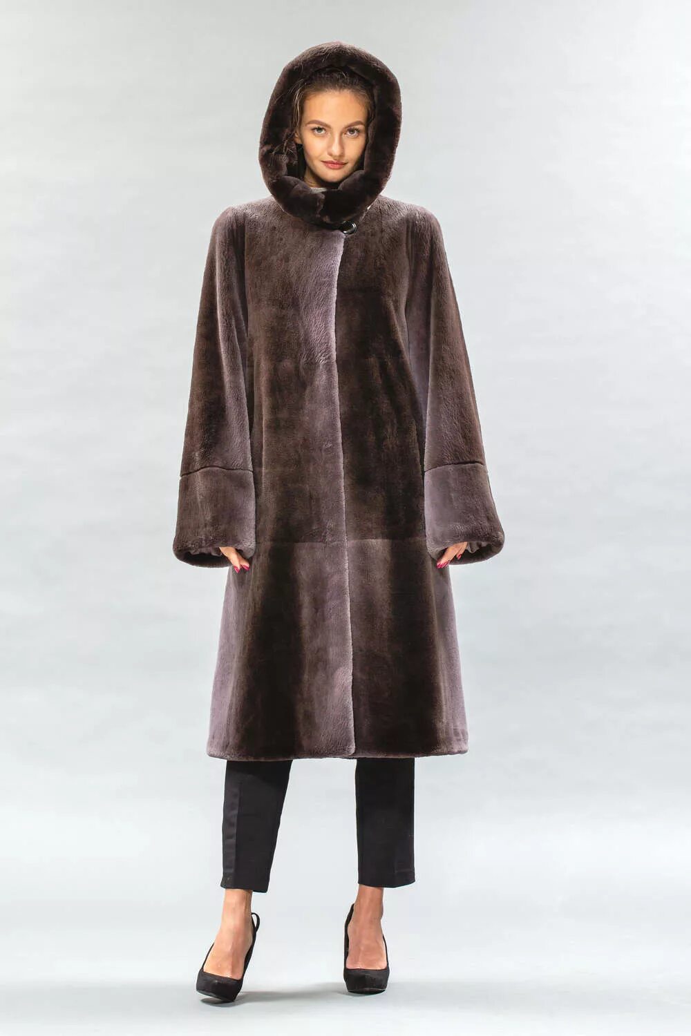 шуба из бобра. шуба из бобра с капюшоном. шуба из бобра. бобр стриженный. бобр стриженный.