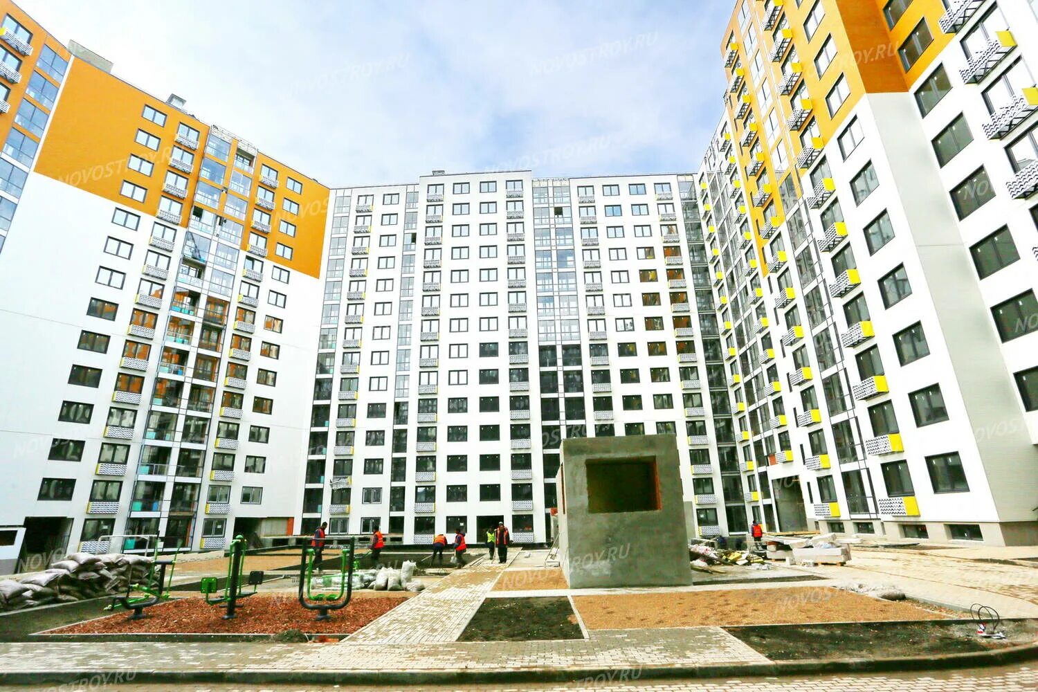 Жк москвичка василия ощепкова. Коммунарка жк москвичка василия ощепкова. Жк москвичка фото. Жк москвичка василия ощепкова. Офис продаж гранель жк москвичка.