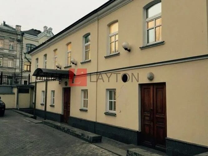Аренда и продажа офисов и банковских помещений в офисном здании Верхняя Радищевс