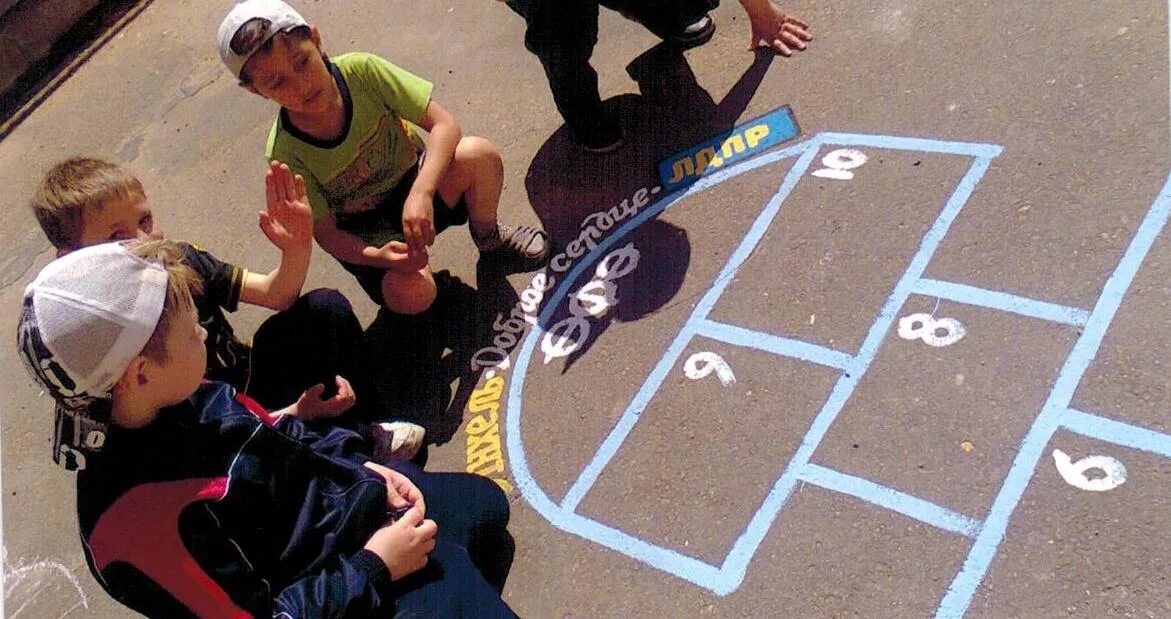 подвижная игра собачка. подвижная игра собачка и воробьи. подвижная игра собака. подвижная игра собачка. игра котята и щенята в средней группе.