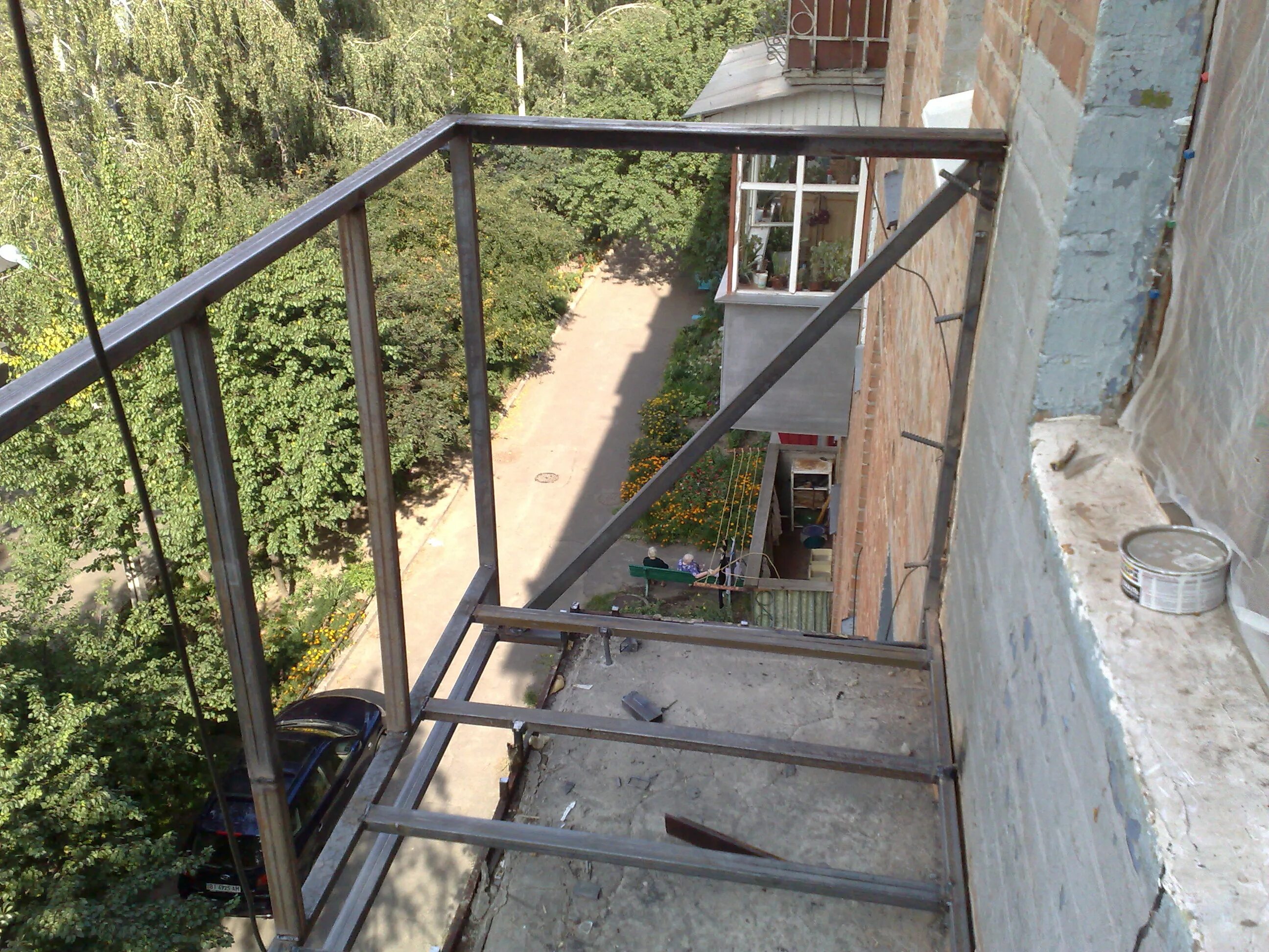 Каркас балкона. Расширение балкона каркас. Балкон с выносом. Расширение балкона.
