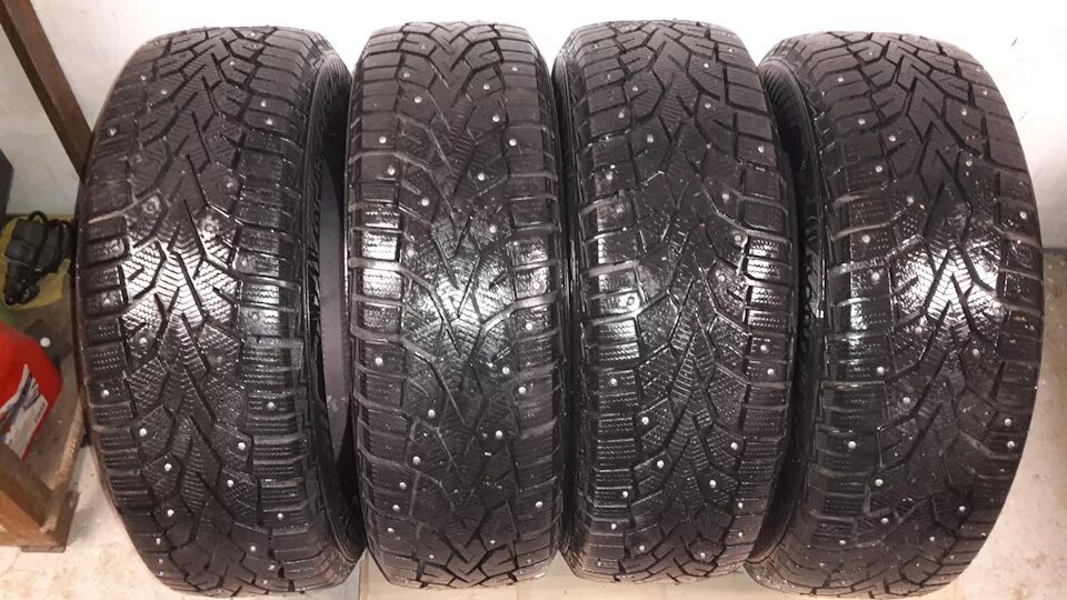 Гиславед 195/65 r15 зима шипы. Шины зимние 195/65 r15 Гиславед. 195 65 15 Зимние Гиславед. Резина Гиславед шипованная 195 65 r15. Шипованная резина r15 195 65 купить