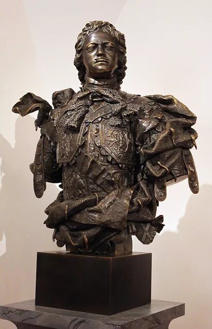 Бронзовый бюст петра i. Б к растрелли анна иоанновна с арапчонком 1741. Растрелли бюст петра 1 и меньшикова. Скульптор бартоломео растрелли. Б к растрелли скульптор.