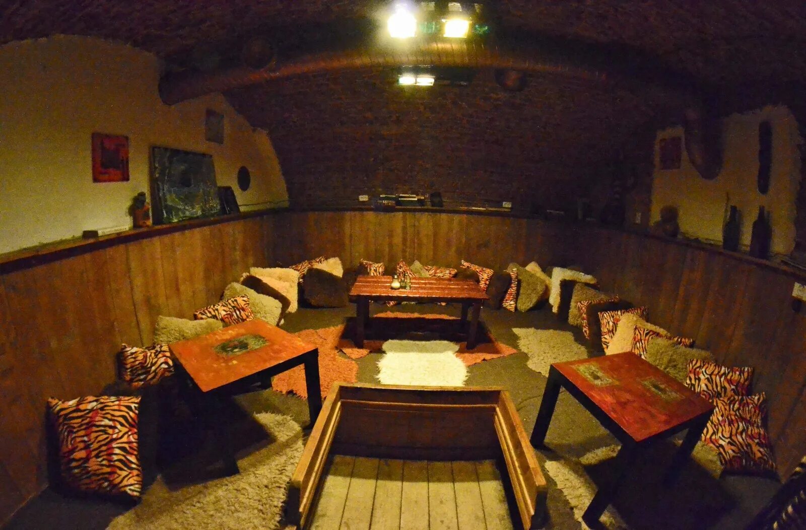 арт кафе африка на фонтанке 130. набережная реки фонтанки 130 арт-кафе африка. африка на печатника григорьева 13. кафе африка набережная реки фонтанки 130. арт-кафе африка печатника григорьева ул 13.