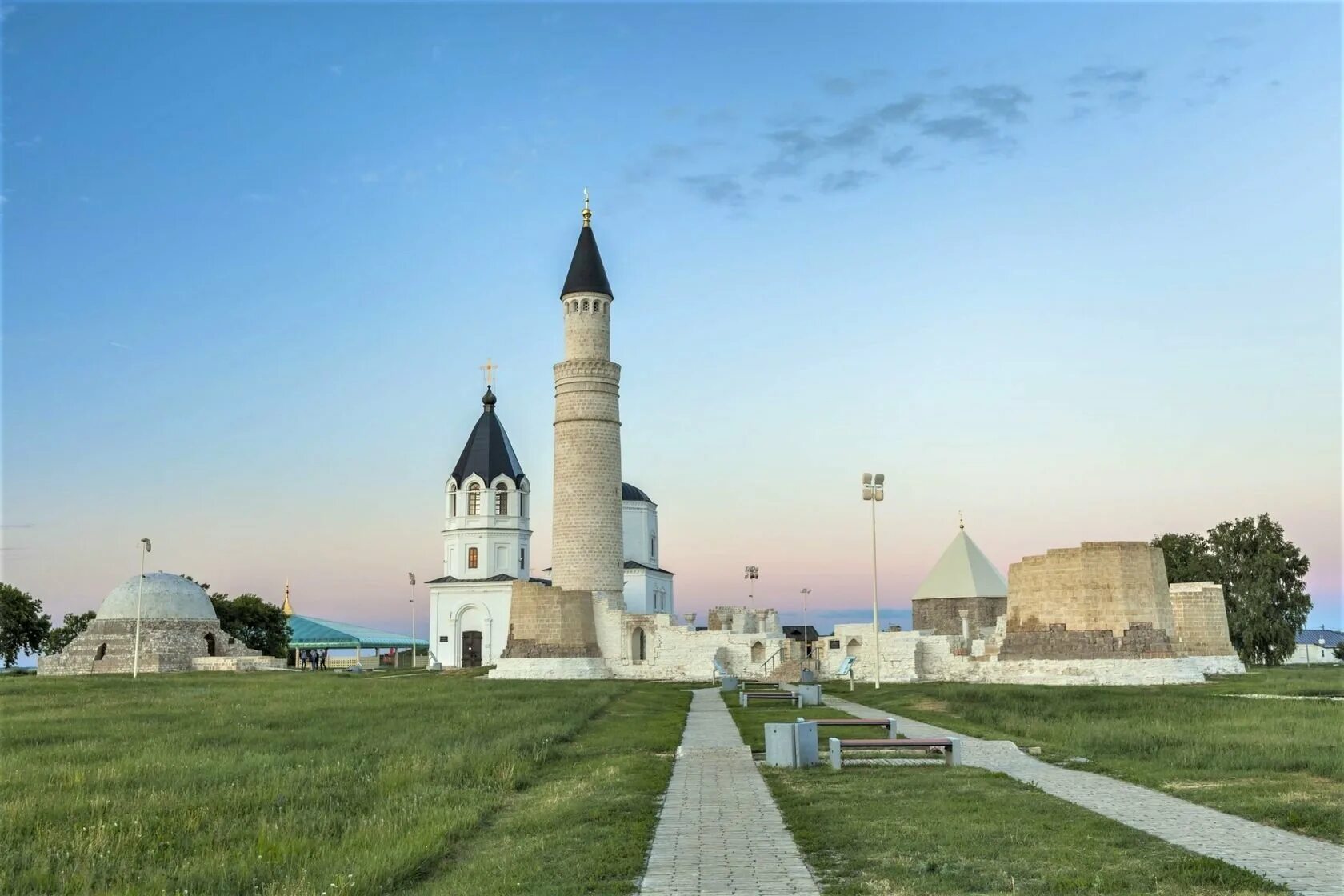 Булгар город. Болгарский музей-заповедник Татарстан. Булгар Казань достопримечательности. Булгар восточные ворота. История булгар