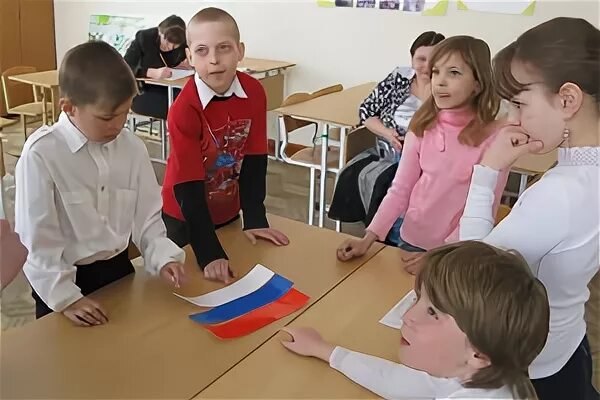Школа 34 каменск. Школа 32 каменск уральский. Школа 32 каменск уральский. Папа в школе. Школа 19 каменск-уральский.