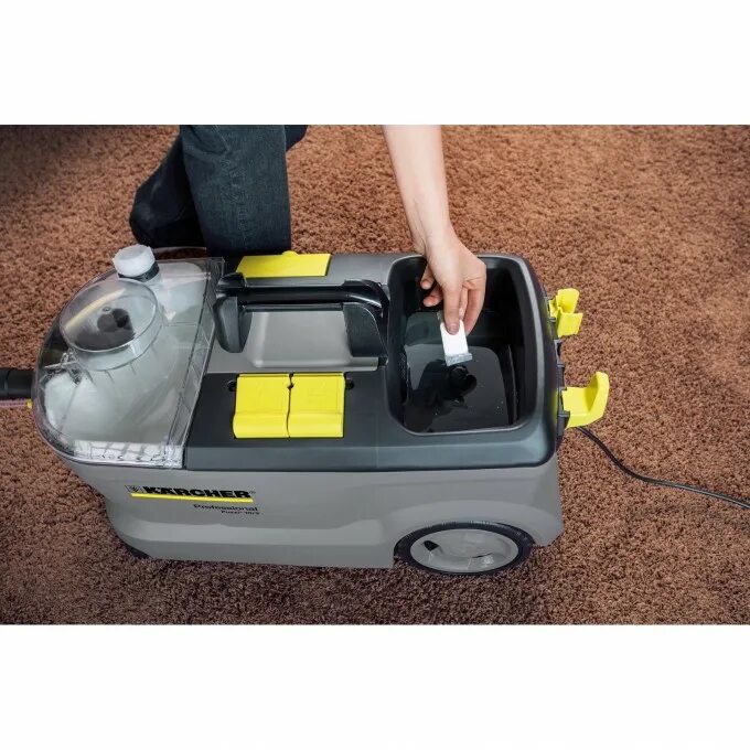 Karcher professional puzzi 8/1 c. Керхер пузи 10/1. Моющий пылесос керхер puzzi 10/1. Пылесос кёрхер для химчистки мебели. Karcher для мебели и ковров.