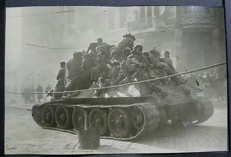 7 ноября 1943. Киев 1943. Оборона Киева 1943-1944. Штурм Киева 1943. Освобождение Киева 6 ноября 1943.