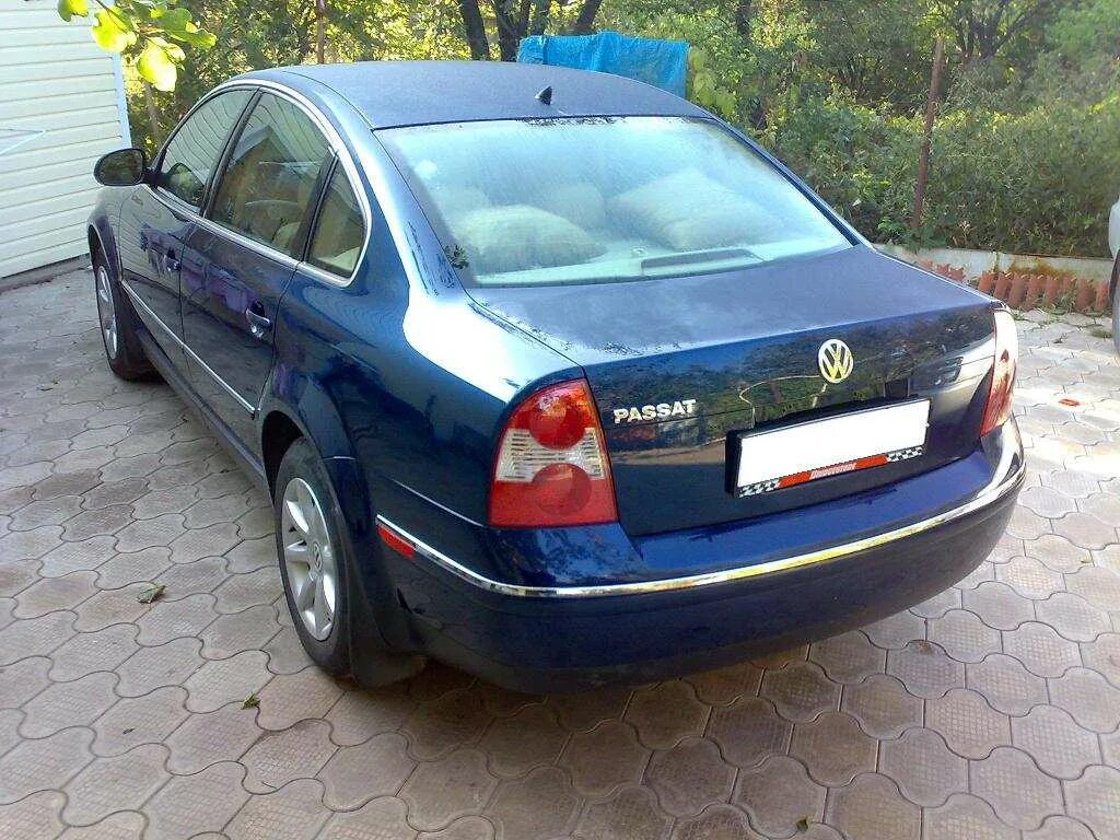 Ниссан пассат. Фольксваген Пассат 2004. Ниссан Пассат б5. Volkswagen Passat 2004 синего цвета. Volkswagen Nissan Passat 4.