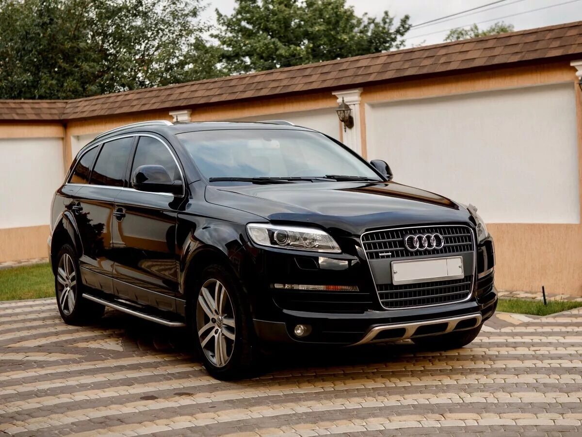 Купить ку 7 авито. Audi q7 2012. Audi джип q7. Audi q7 2012 Black. Audi q7 2007.