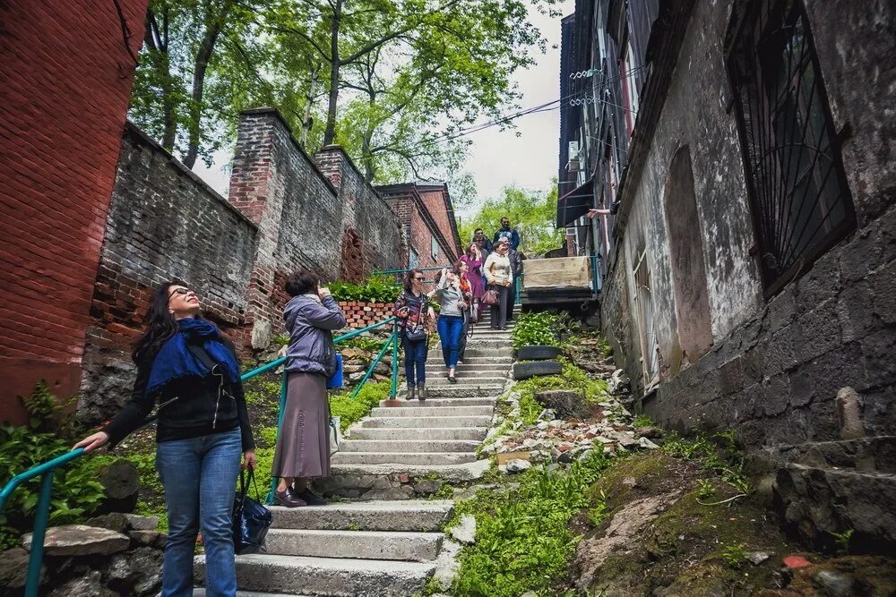 Экскурсии во владивостоке. Экскурсия владивосток глазами элеоноры прей. экскурсия «лабиринты китайской миллионки». миллионка во владивостоке экскурсия от музея арсеньева.