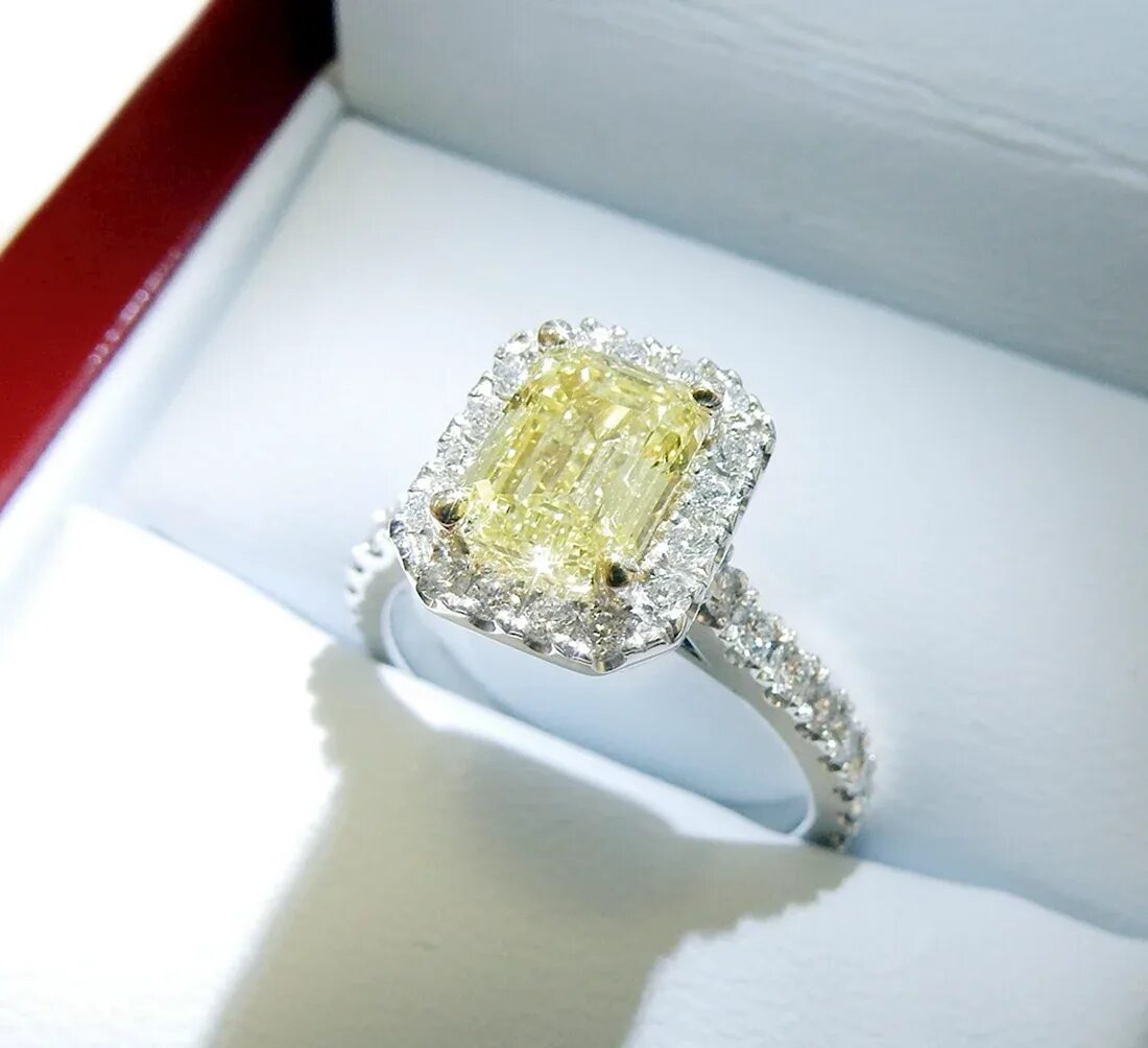 Yellow Gold Canary Diamond Engagement Rings