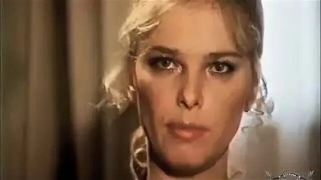 Сенсационная джанин. Джанин пореба. Сенсационная джанин. Друзья gayle фото из клипа. Сенсационная джанин.