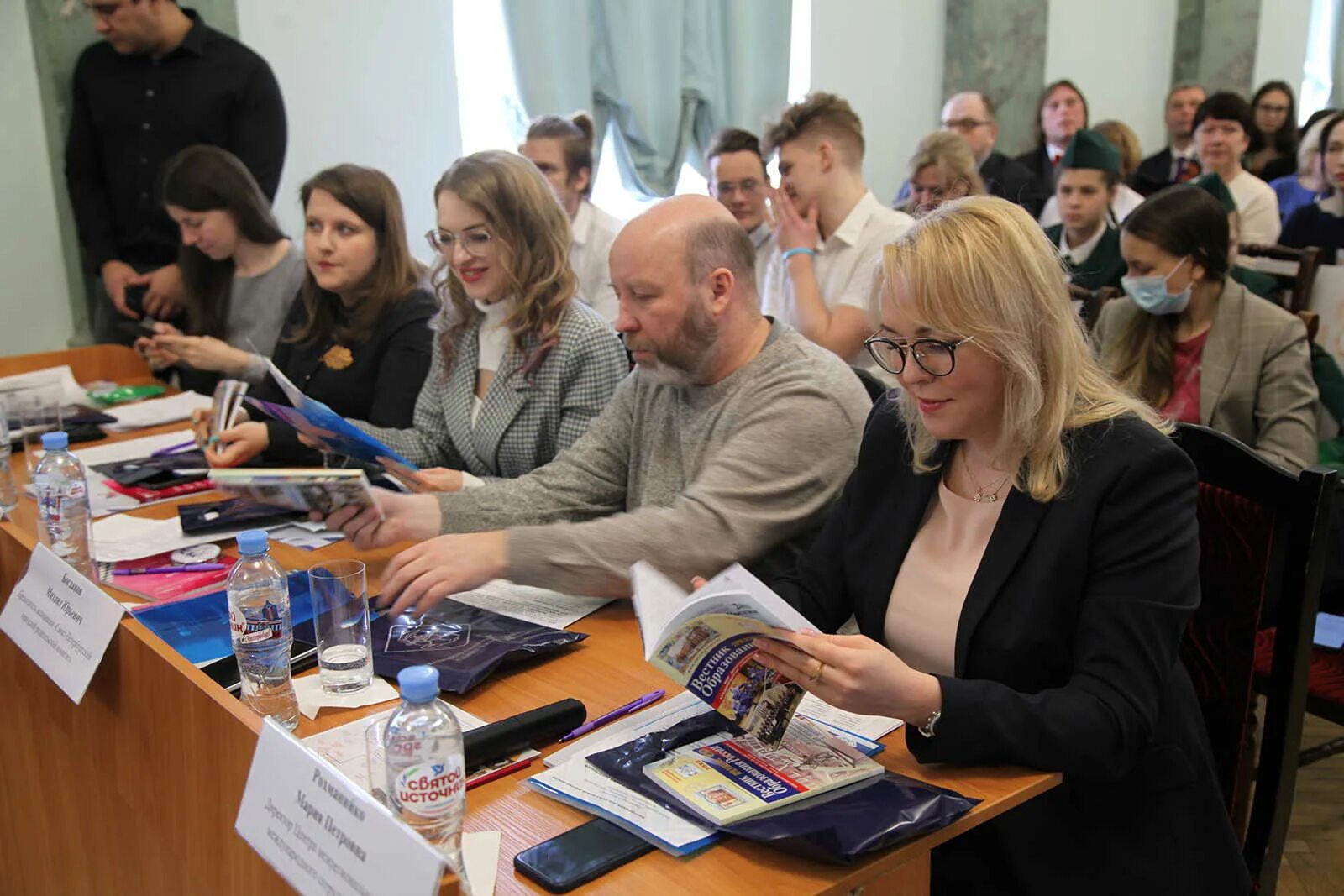 Образование в россии. Наташа коновалова ргпу им. Герцена конкурсы. Приз читательских симпатий. Ежегодный бал в герцена.