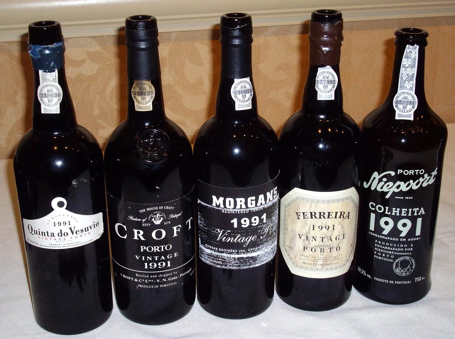 Porto портвейн португалия. Портвейн кагор фанагория. Портвейн португалия. Португальский портвейн порто. Калем порто.