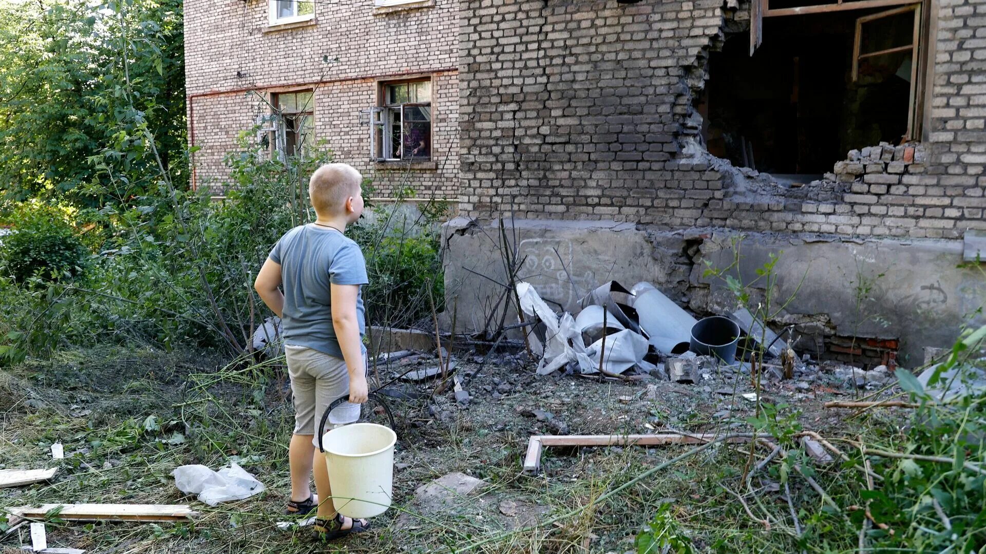 Обстрел Калининского района Донецка. ДНР Горловка обстрел 2022. Обстрел Донецка июнь 2022. Днр мирные жители