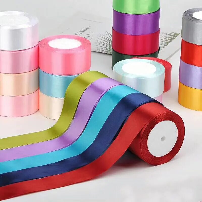 Ленточки интернет. Любимые ленточки москва. Красные ленты на выпускной. Шелковая ленточка. Силиконовая лента для печати этикеток.