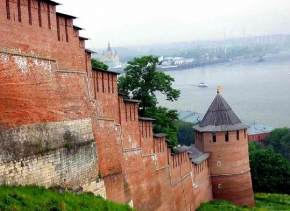 Стена кремля нижний новгород. Борисоглебская башня Нижегородского Кремля. Нижегородский Кремль Нижний Новгород. Нижегородский Кремль 1221. Кремлевская стена Нижний Новгород.